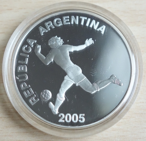 Argentina 5 Pesos 2005 Football World Cup in Germany Dribbling Silver