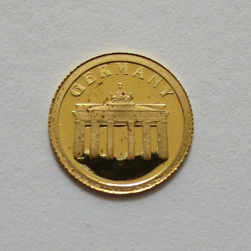 Liberia 12 Dollars 2008 Brandenburg Gate in Berlin 1/50 Oz Gold