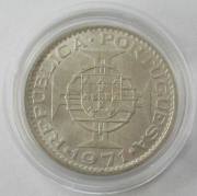Macau 5 Patacas 1971 Coat of Arms Silver