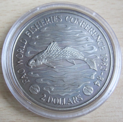 Liberia 2 Dollars 1983 FAO World Fisheries Conference in Rome BU