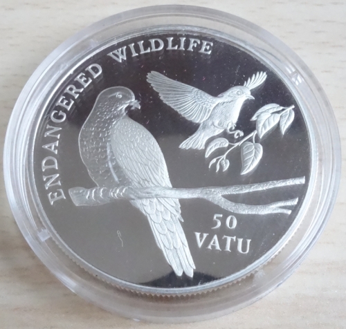 Vanuatu 50 Vatu 1992 Wildlife Santa Cruz Ground Dove & Mountain Starling Silver